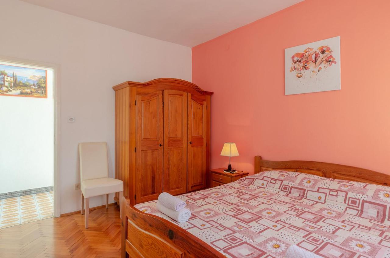 Apartments Daniela Zavalatica Εξωτερικό φωτογραφία