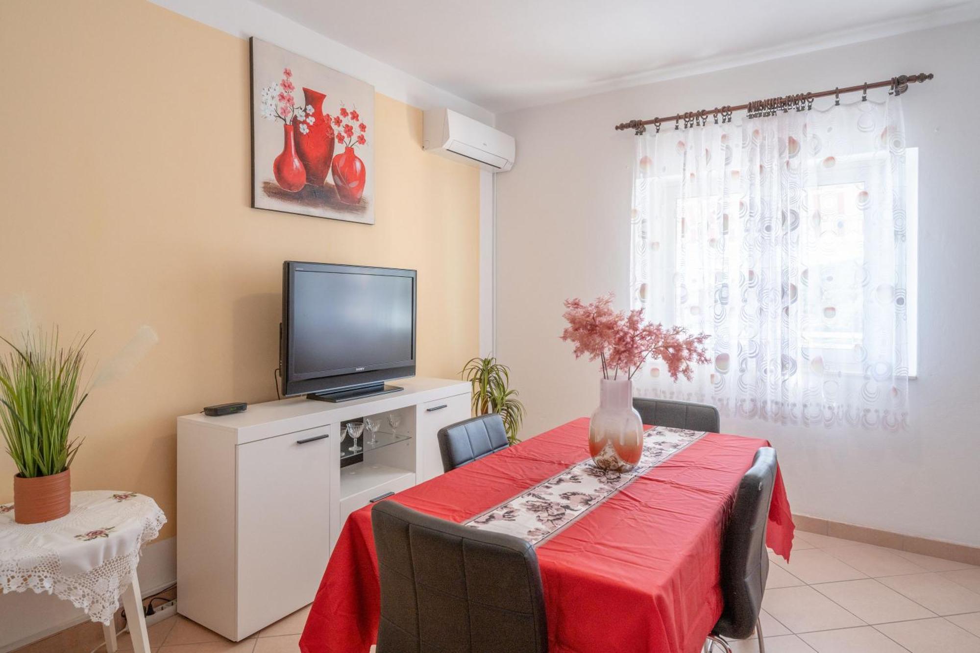 Apartments Daniela Zavalatica Δωμάτιο φωτογραφία